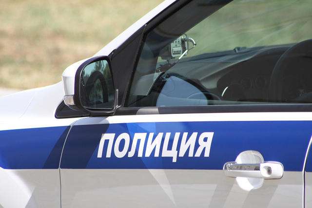 В Волгограде пьяный мужчина с топором напал на полицейского
