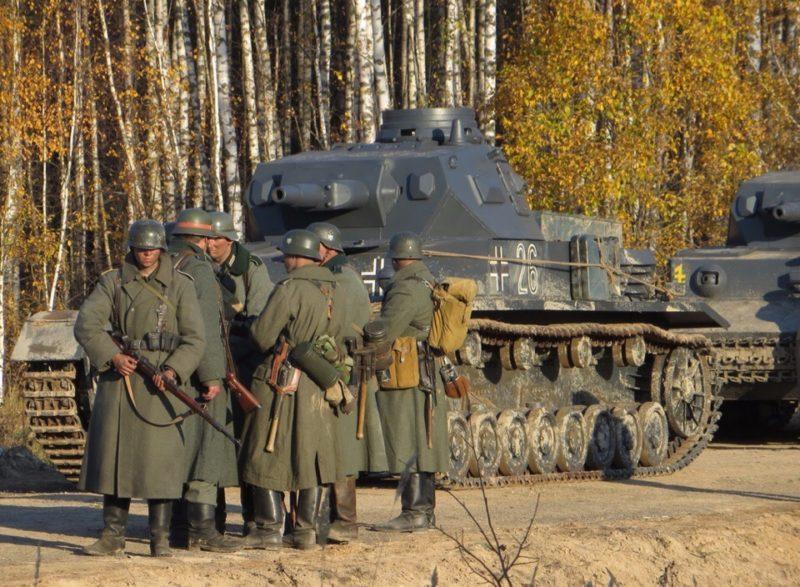 Каскадера раздавило танком на съемках фильма "Ильинский рубеж". ВИДЕО