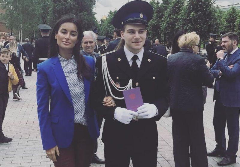 Канделаки подарила 16-летнему сыну жилье за 100 млн руб