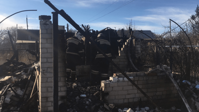 При пожаре в дачном доме в Советском районе погибла семья
