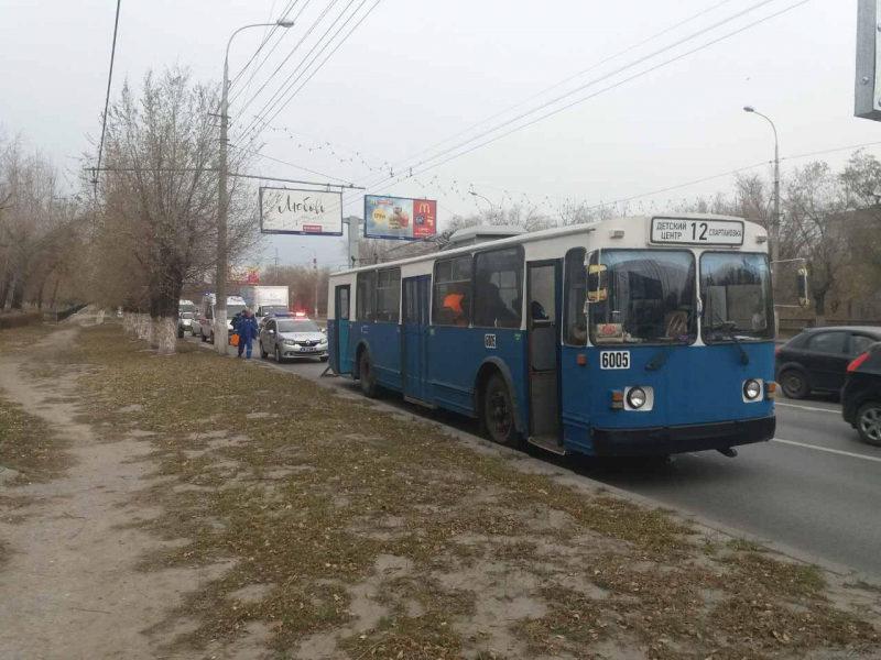 За сутки в Волгограде пострадали четыре пассажира общественного транспорта