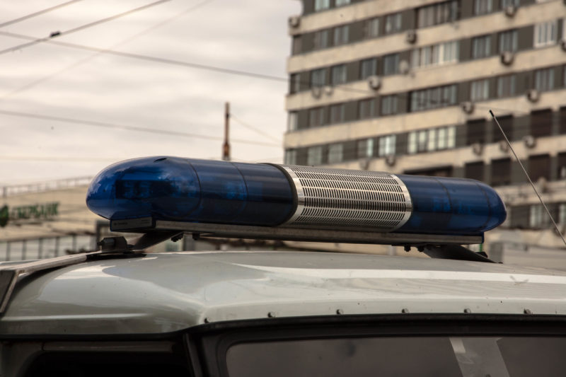 На юге Волгограда 19-летний парень напал на прохожего
