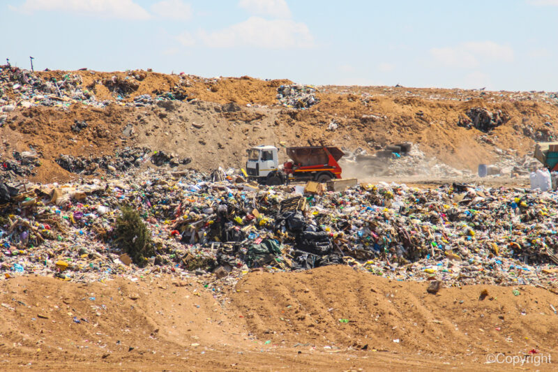“Экономят на вывозе”: мусорный оператор продолжает обсчитывать жителей Волгоградской области