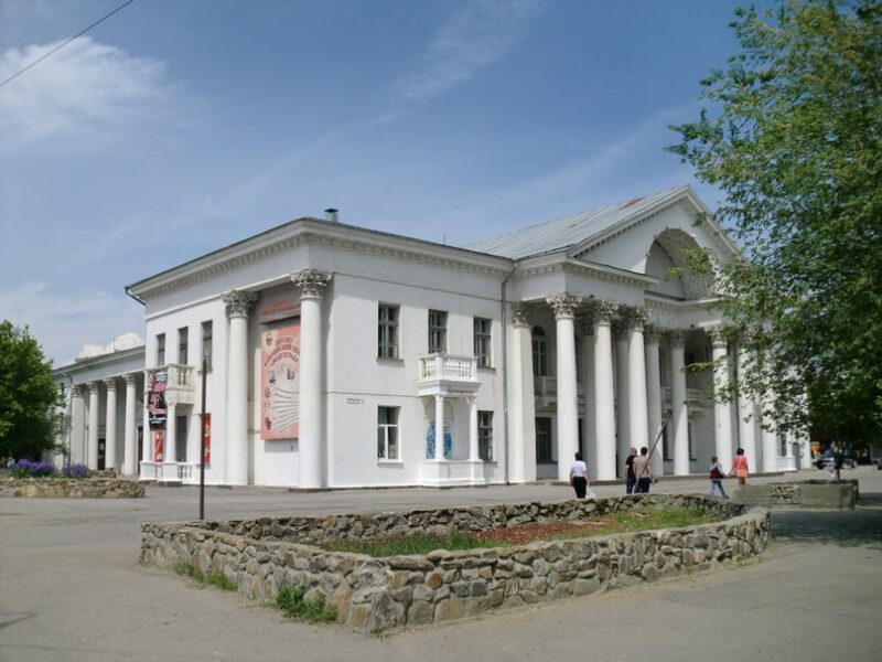 Бывший кинотеатр «Победа» в Волгограде хотят передать в собственность региона