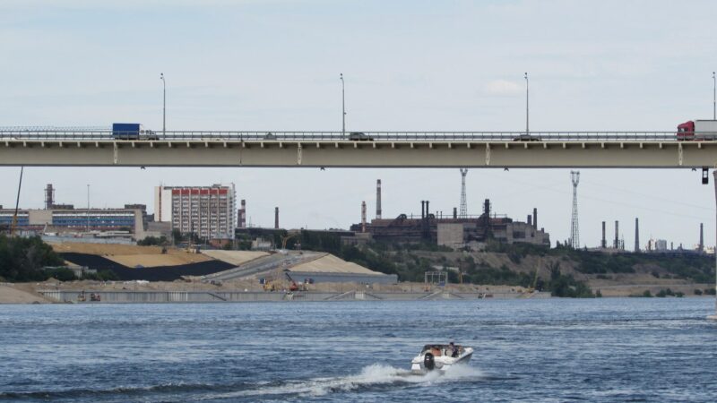 В Краснооктябрьском районе Волгограда выполнят берегоукрепление