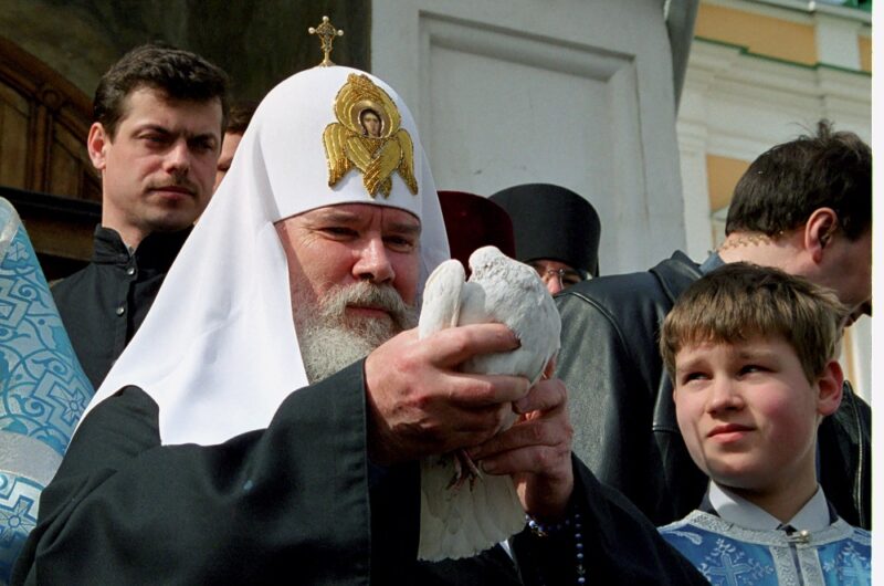 Православные верующие в России отмечают Благовещение