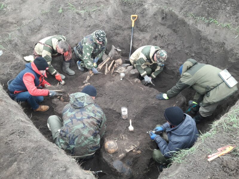 Под Волгоградом поисковики обнаружили останки 28 советских солдат