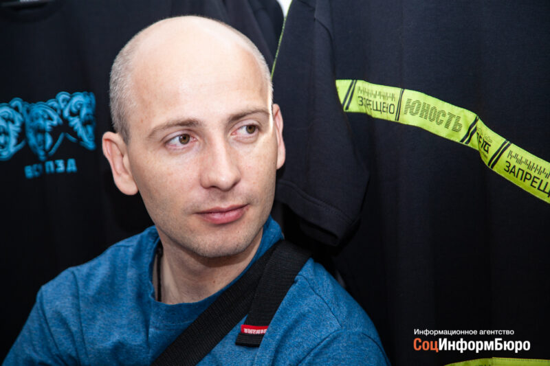 «Российская одежда – это круто!»: Антон Бугаенко – о бренде «Улица» и российских марках одежды