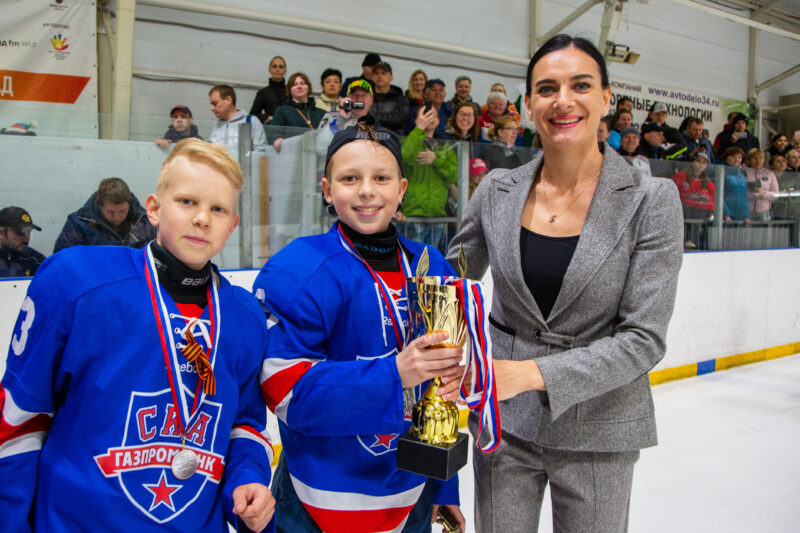 Юные волгоградские хоккеисты остановились в шаге от медалей на турнире