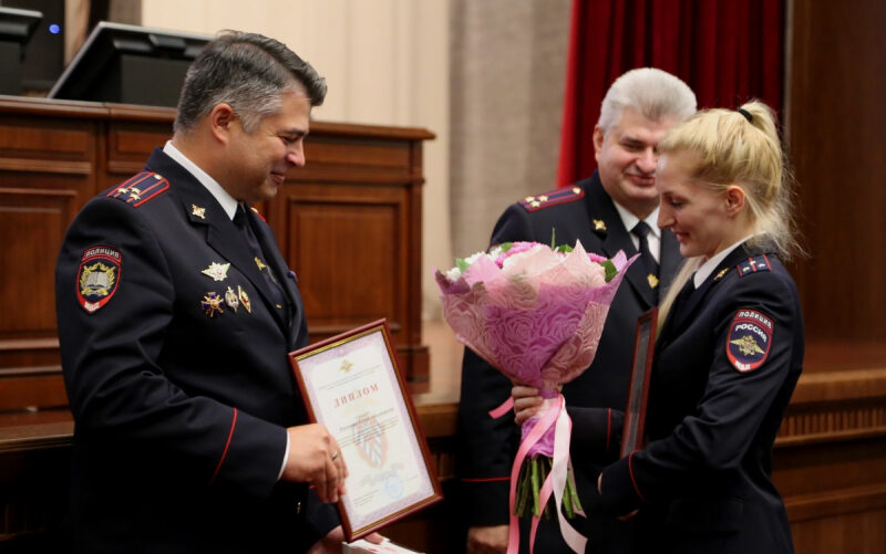 Лучшая в России сотрудница подразделения по вопросам миграции служит в полиции Волгоградской области