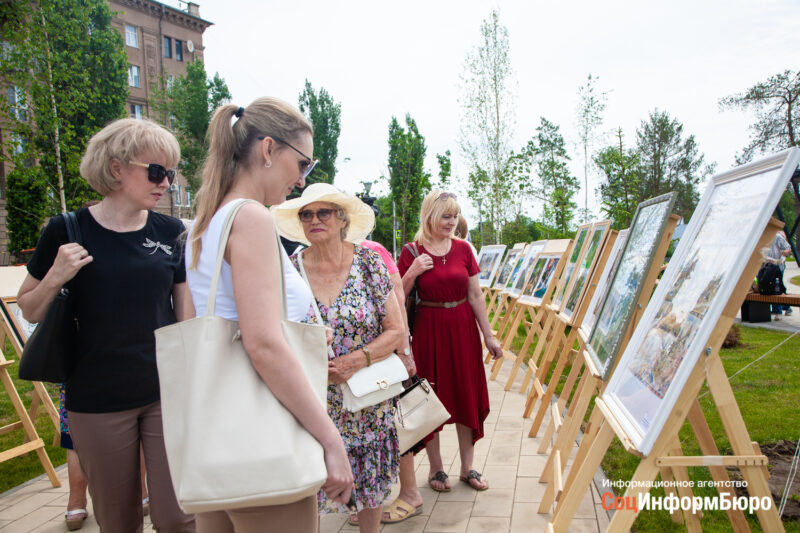 Волгоградцы отметили 220-й день рождения А.С. Пушкина. Фоторепортаж