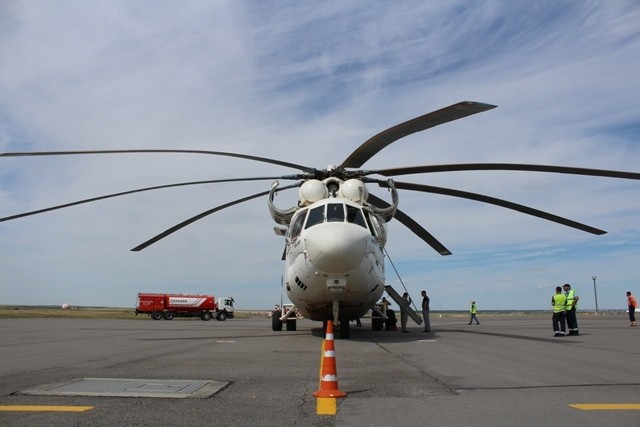 В аэропорту Волгограда приземлился самый большой вертолет в мире