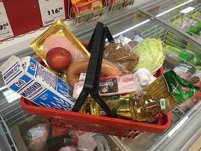 В Волжском продавец закупалась продуктами за счет покупателя