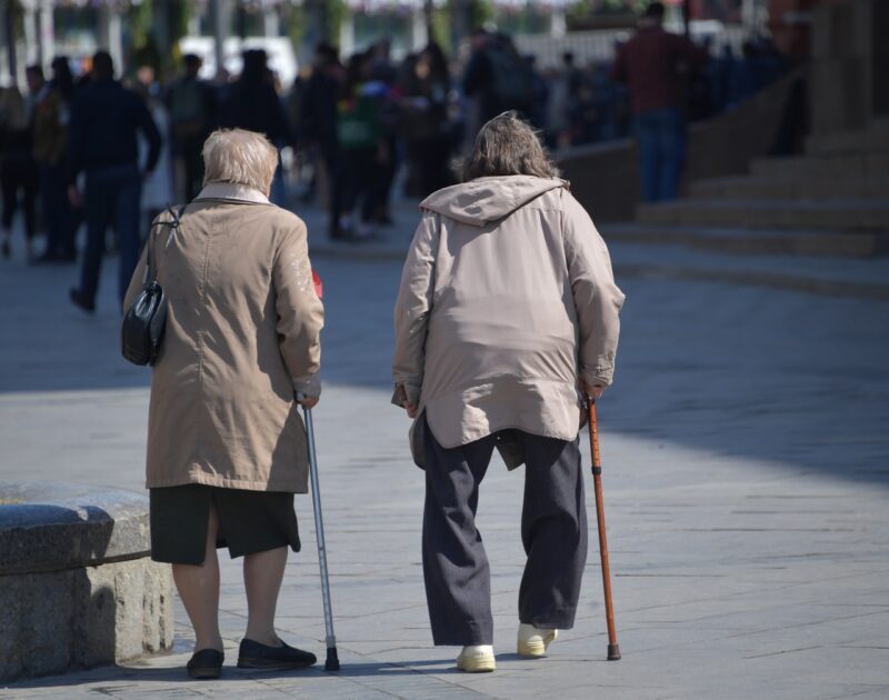 Больше тысячи пенсионеров из Волгоградской области прошли профпереподготовку