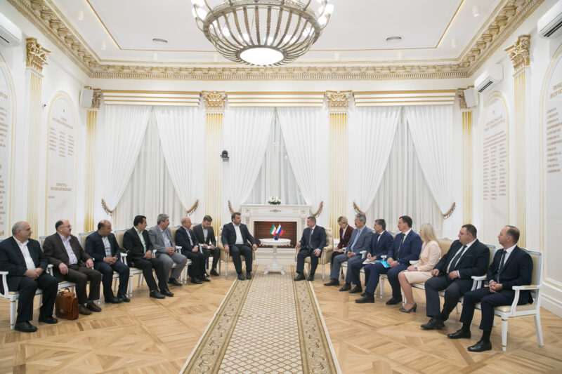 Губернатор Волгоградской области принял делегацию из Ирана