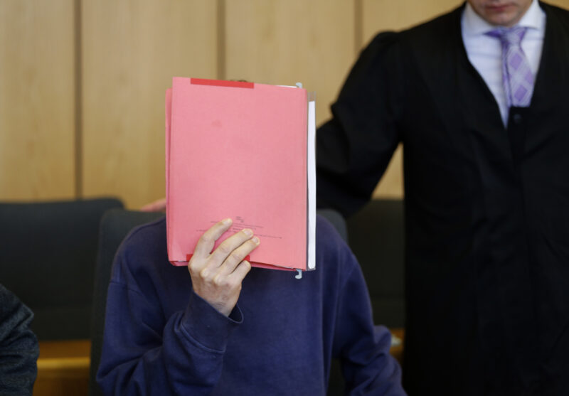 Волгоградец ответит в суде за изнасилование студентки 14-летней давности