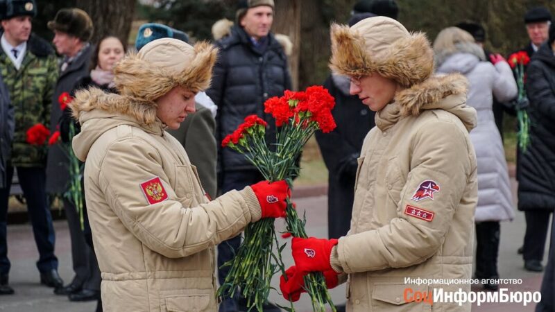 День Неизвестного солдата: в Волгограде вспоминают павших героев