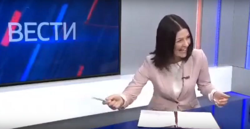 «128 рублей на международный проезд»: телеведущая посмеялась над социальными выплатами