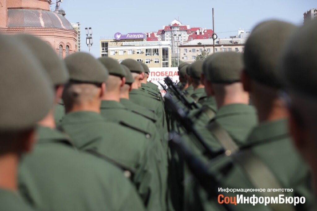 В Волгограде готовятся к началу парада Победы