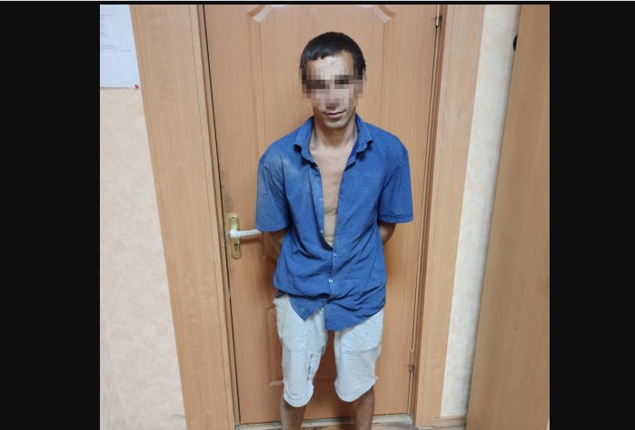 «Требовал денег и интима»: в Суровикино задержали подозреваемого в серии грабежей