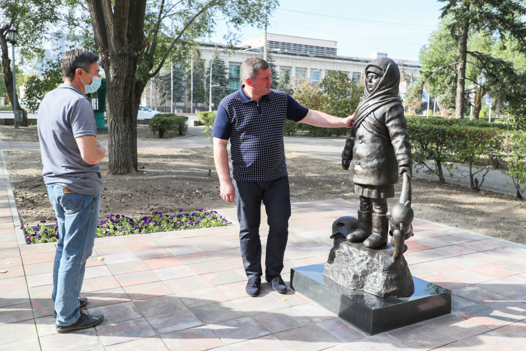 Памятник детям Сталинграда мог появиться еще 9 лет назад в другом месте и другого скульптора