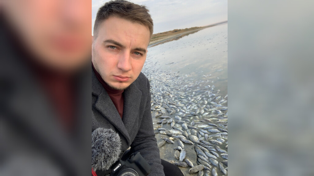 «Взял воду на анализ»: волгоградец ищет причины массовой гибели рыбы в Калмыкии