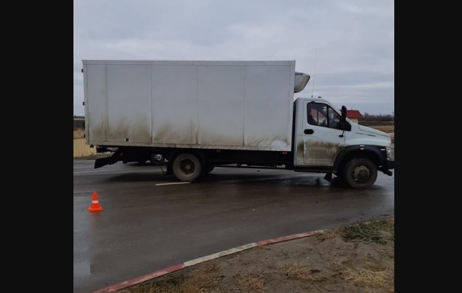 На трассе «Сызрань-Саратов-Волгоград» под грузовик попал 34-летний мужчина
