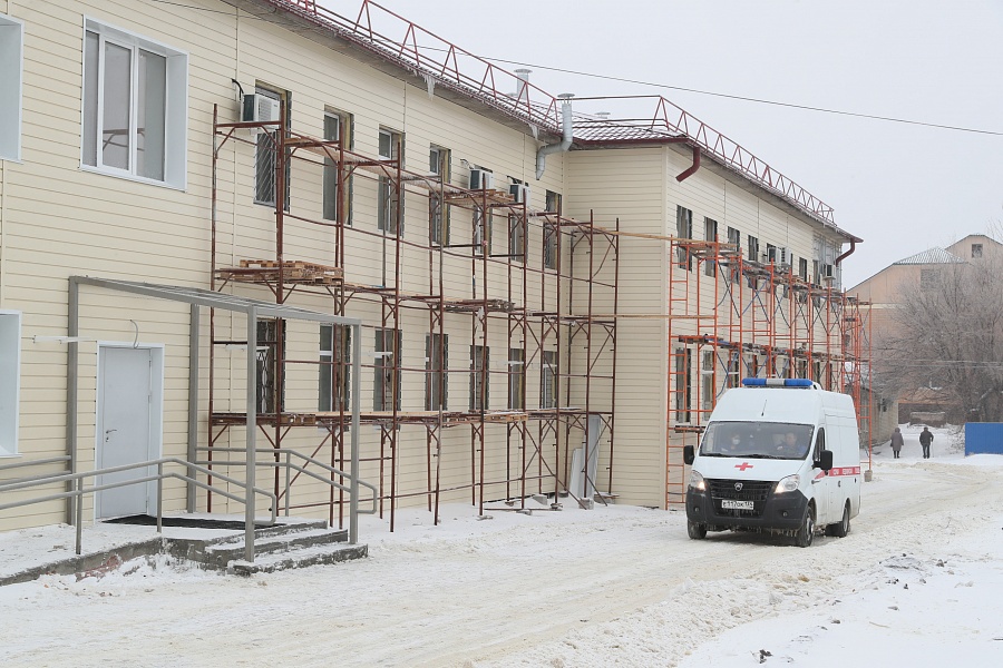Еще одну поликлинику и инфекционную больницу построят в Волгоградской области