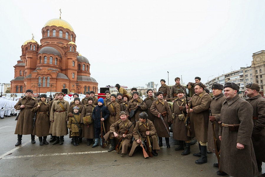 Ни парадов, ни шествий: в 2021 году Волгоград скромно отмечает День Победы в Сталинградской битве