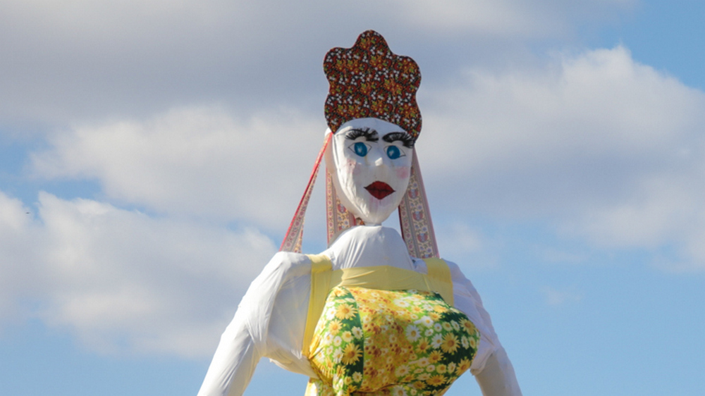 «Снова будет убожество?»: в Волгограде поставят гигантскую Масленицу, наполненную двумя сотнями елок