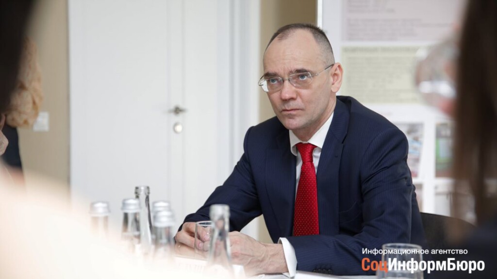 Дмитрий Глушко высказался о школьном питании в Волгоградской области губернатору Андрею Бочарову