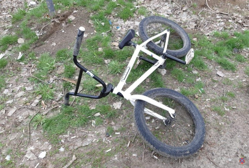 14-летний велосипедист попал под колеса “Соляриса” в Волжском