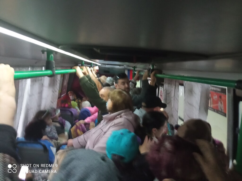 В Волгограде у дачников забрали автобусы в пользу верующих