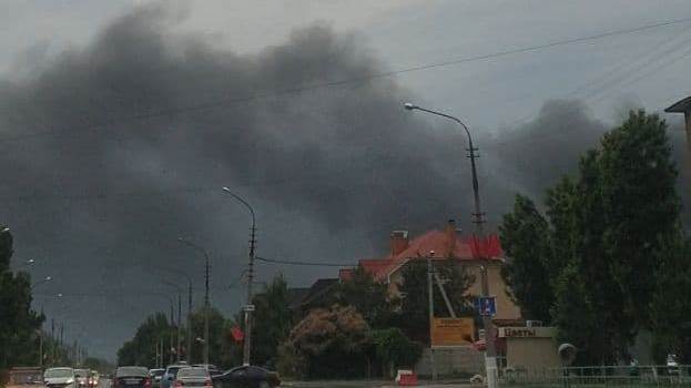Огонь охватил 100 квадратных метров: стала известна причина пожара в Волжском