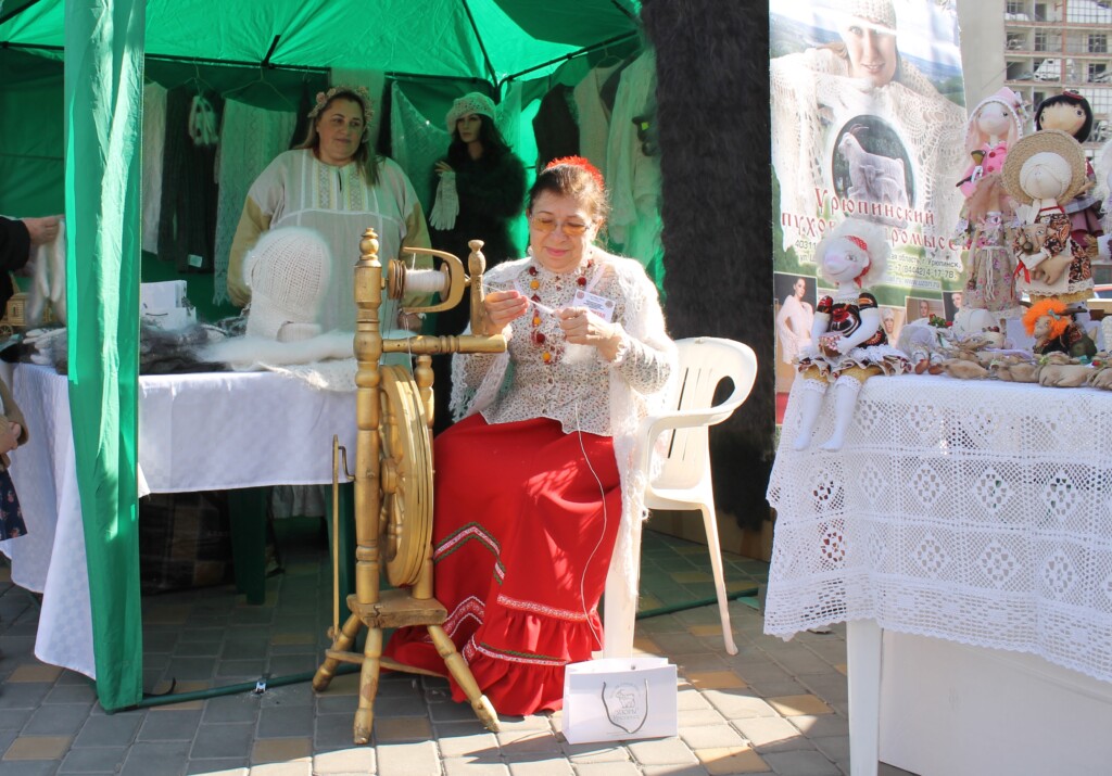 В Волгоградской области отбирают лучшие сувениры