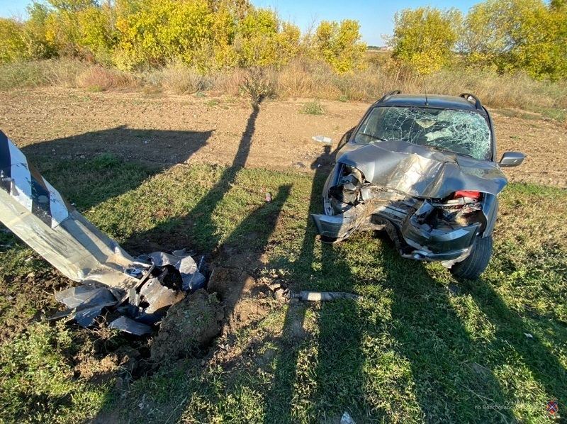 Под Волгоградом попал в аварию «Мерседес» с учениками спортшколы