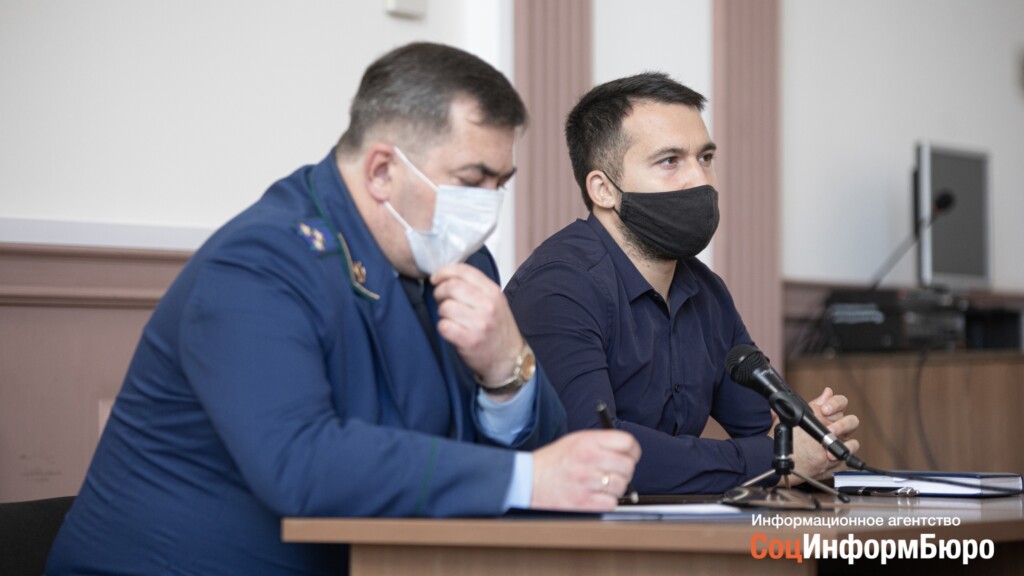 «Называть Виталия фашистом возмутительно»: адвокат фигуранта по делу об убийстве иностранного студента в Волгограде произнесла пламенную речь