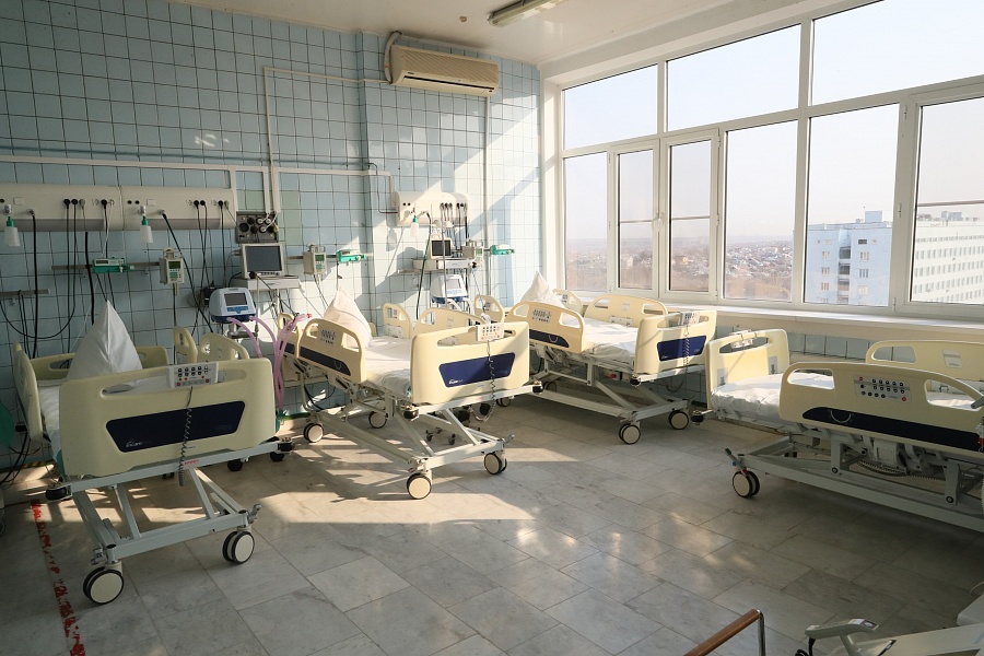В Волгограде на базе ковидного госпиталя организовали собственный кислородный заводик