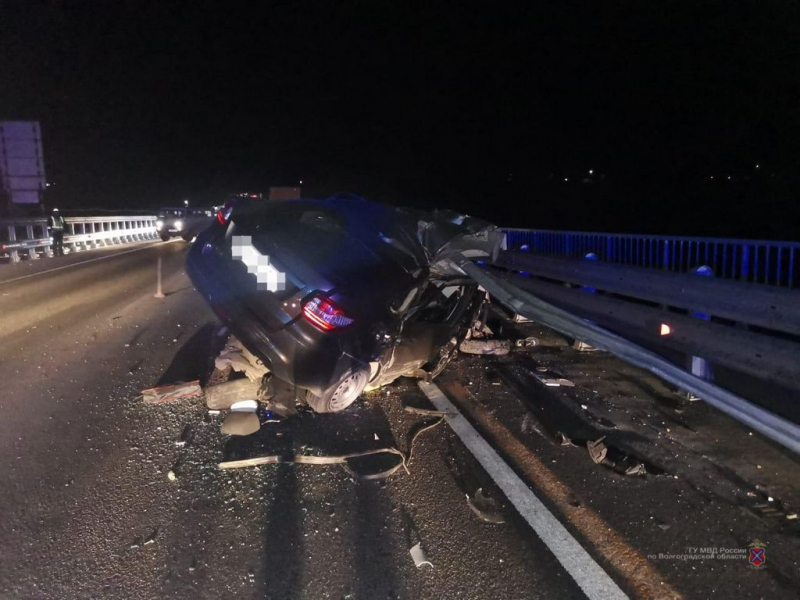 В страшной аварии на волгоградской трассе скончался 37-летний водитель