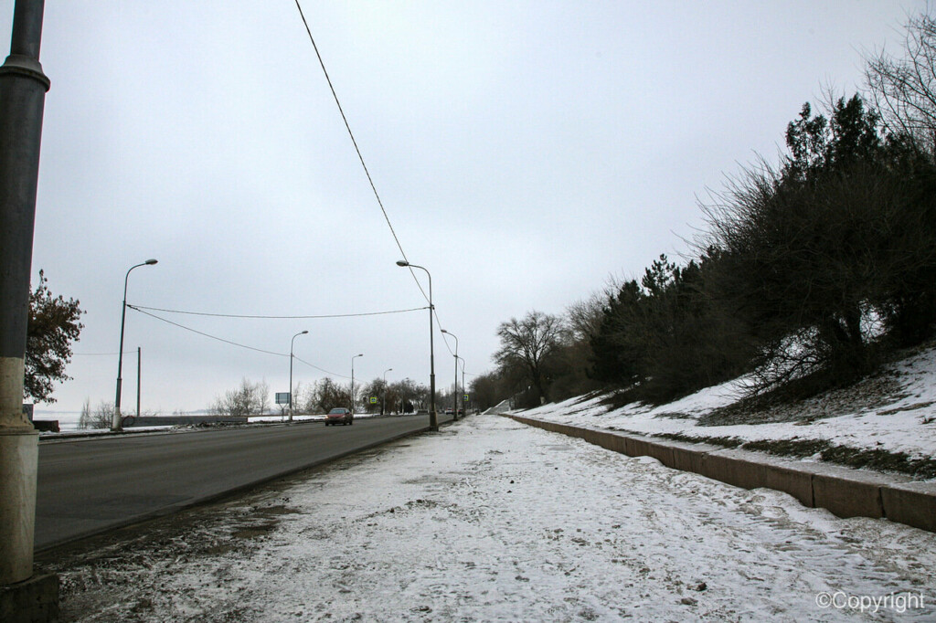 Волгоградских водителей предупредили об осложнении дорожной обстановки на трассах