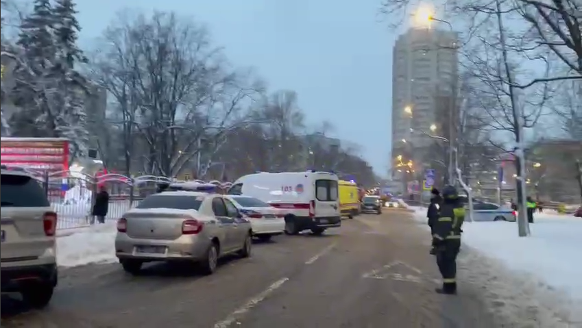 В Москве в МФЦ мужчина убил двоих и троих ранил из-за нежелания надевать маску