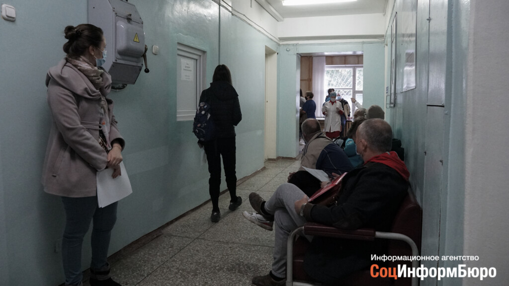 Новый антирекорд: в Волгоградской области за сутки COVID-19 заболели более 1300 человек