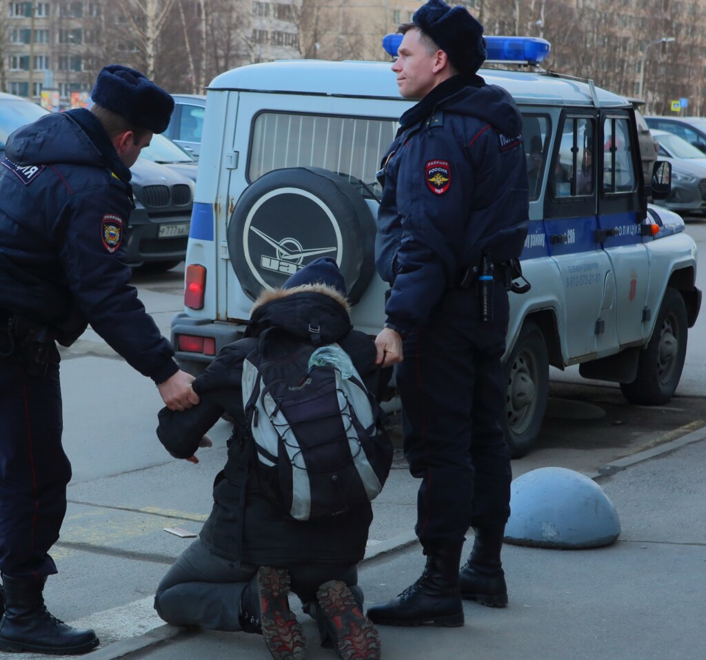Родители найденного в Волгоградской области пьяного ребенка ответят перед законом