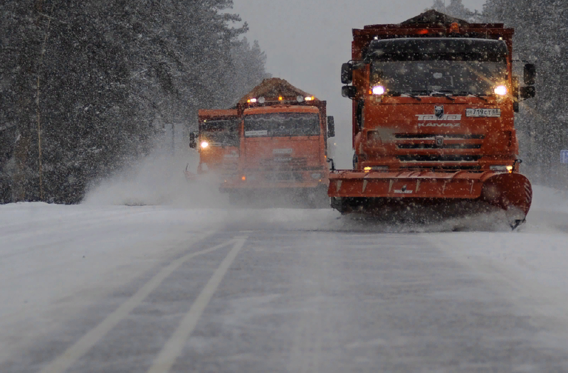 Из-за снегопада водители не могут въехать в Волгоград со стороны Ерзовки