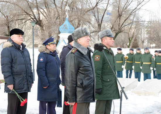 В Волжском и Волгограде 15 февраля почтили память воинов-интернационалистов