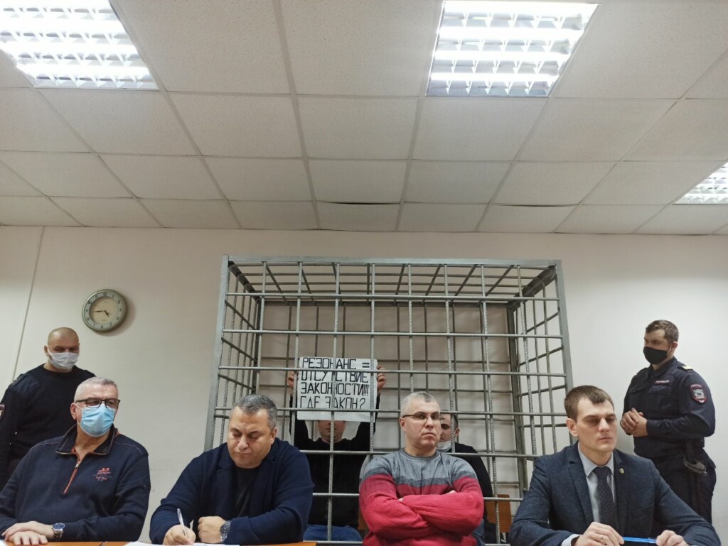 В Волгограде завершилось судебное следствие по делу о смертельной драке после ссоры в родительском чате