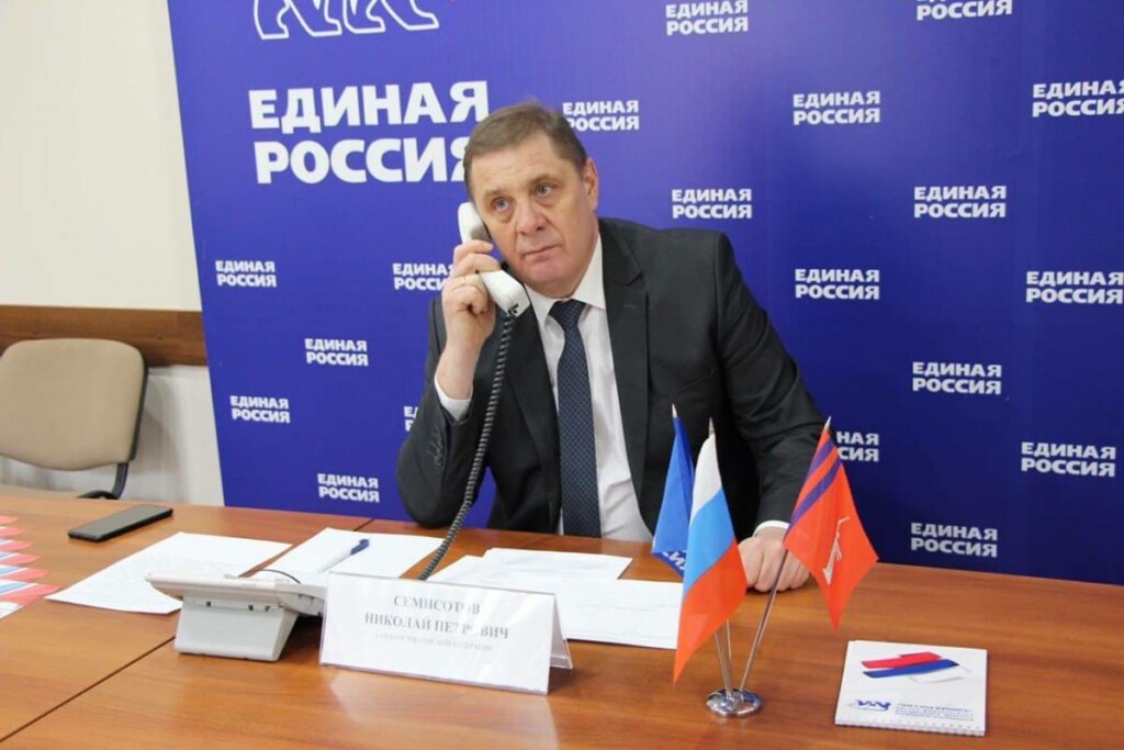 Двое сенаторов от Волгоградской области Горняков и Семисотов попали под санкции ЕС