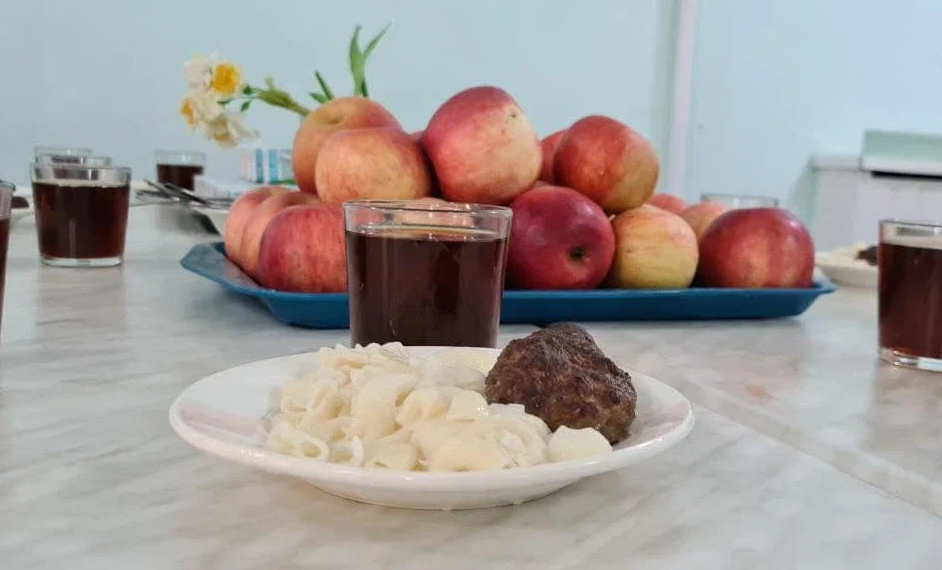 Компания “Виво Маркет” организовала горячее питание для детей беженцев в школах и детсадах Волгограда
