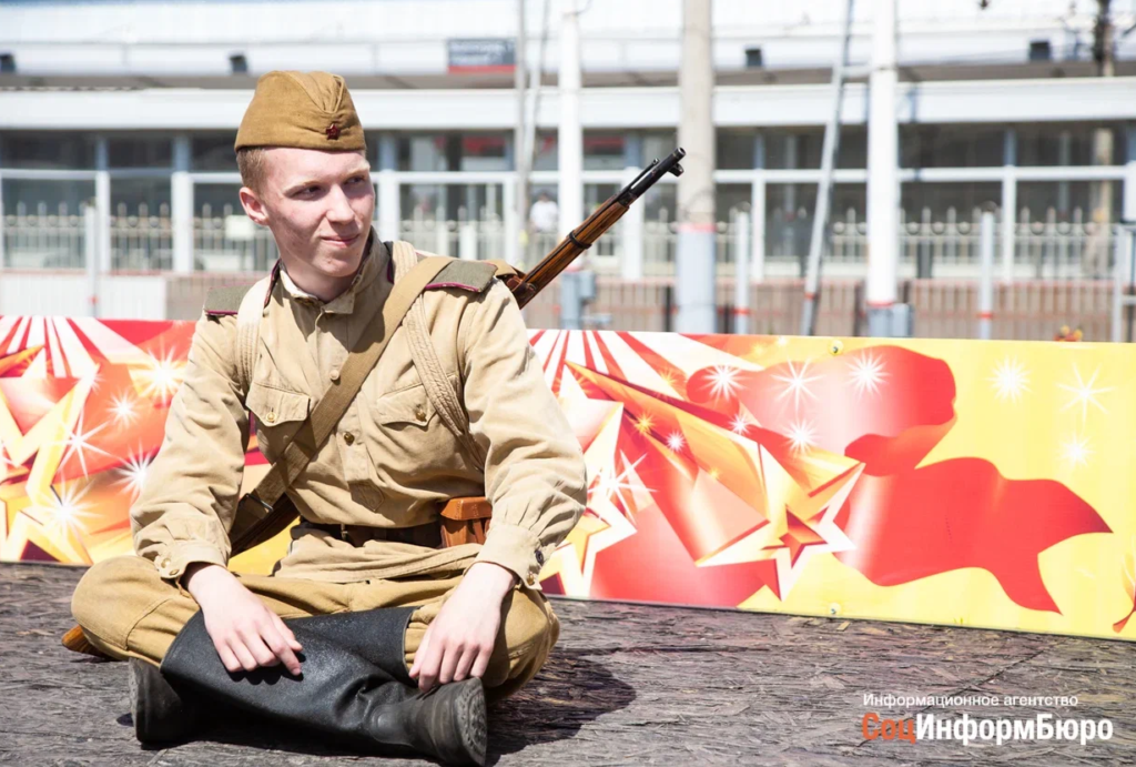 Парад, ретро-пробег и авиагонки: стала известна программа майских праздников в Волгограде