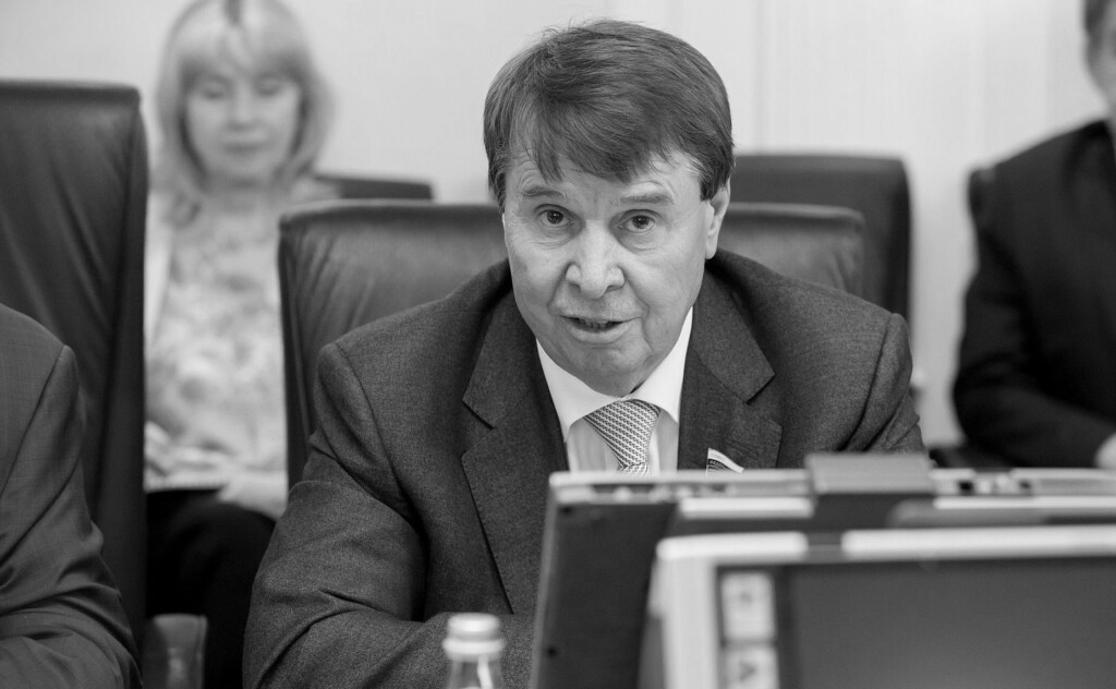 Сенатор Сергей Цеков: референдумы по присоединению Донбасса, Херсона и Запорожья могут пройти до конца года